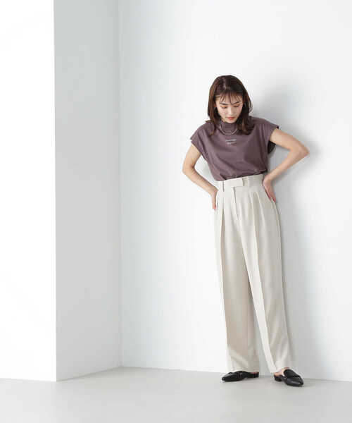 NATURAL BEAUTY BASIC(ナチュラルビューティーベーシック)の「◇<ロゴTシャツシリーズ>モックネックフレンチロゴTシャツ(Tシャツ/カットソー・レディース・グレー系その他2/オフホワイト・FREE)」の8枚目の写真