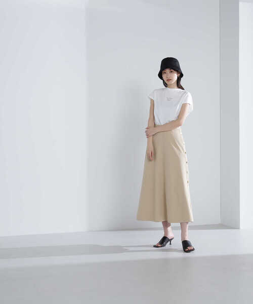 NATURAL BEAUTY BASIC(ナチュラルビューティーベーシック)の「◇<ロゴTシャツシリーズ>モックネックフレンチロゴTシャツ(Tシャツ/カットソー・レディース・グレー系その他2/オフホワイト・FREE)」の15枚目の写真