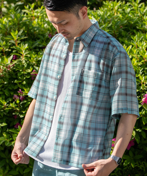 URBAN RESEARCH Sonny Label(アーバンリサーチサニーレーベル)の「メッシュパナマプリントショートスリーブシャツ(シャツ/ブラウス・メンズ・ネイビー/パープル/ライトブルー/ベージュ系その他/グリーン系その他/ブルー系その他・MEDIUM/LARGE)」の16枚目の写真