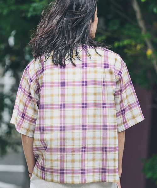 URBAN RESEARCH Sonny Label(アーバンリサーチサニーレーベル)の「メッシュパナマプリントショートスリーブシャツ(シャツ/ブラウス・メンズ・ネイビー/パープル/ライトブルー/ベージュ系その他/グリーン系その他/ブルー系その他・MEDIUM/LARGE)」の7枚目の写真