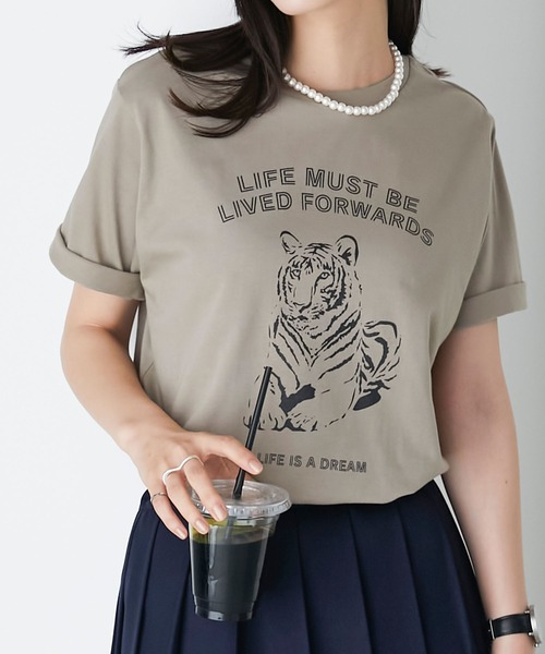 BONLECILL（ボンルシール）の「タイガーモチーフプリント 半袖ロゴTシャツ（Tシャツ/カットソー・レディース・ベージュ/イエロー/チャコールグレー/オフホワイト・FREE）」の3枚目の写真