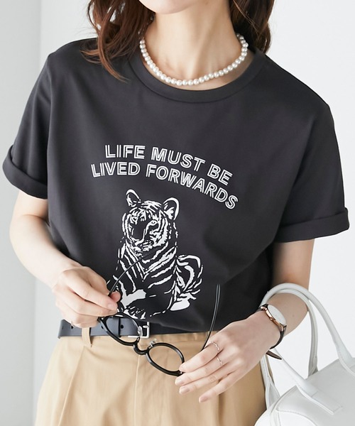 BONLECILL（ボンルシール）の「タイガーモチーフプリント 半袖ロゴTシャツ（Tシャツ/カットソー・レディース・ベージュ/イエロー/チャコールグレー/オフホワイト・FREE）」の2枚目の写真