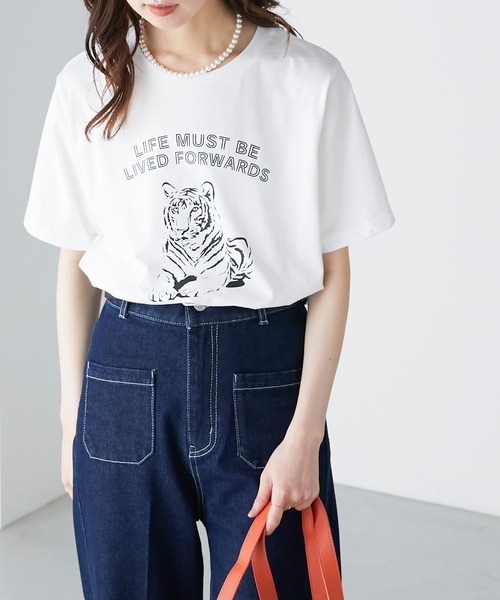 BONLECILL（ボンルシール）の「タイガーモチーフプリント 半袖ロゴTシャツ（Tシャツ/カットソー・レディース・ベージュ/イエロー/チャコールグレー/オフホワイト・FREE）」の5枚目の写真