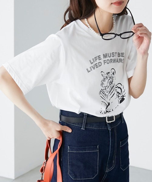 BONLECILL（ボンルシール）の「タイガーモチーフプリント 半袖ロゴTシャツ（Tシャツ/カットソー・レディース・ベージュ/イエロー/チャコールグレー/オフホワイト・FREE）」の6枚目の写真
