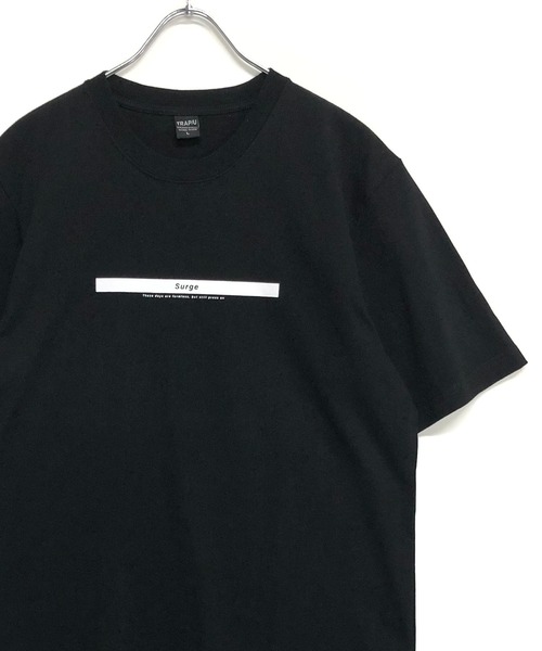 TRAP/U (トラップユー)の「コットン天竺 / ストレートボックス プリント クルーネックTシャツ(半袖)(Tシャツ/カットソー・メンズ・マスタード/ホワイト/ブラック・M/L)」の3枚目の写真