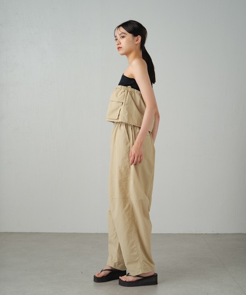 earthy(アーシー)の「【撥水】ナイロンボリュームパンツ(その他パンツ・レディース・ブラック/ブラウン/ベージュ/オフホワイト/パープル・S/M)」の18枚目の写真