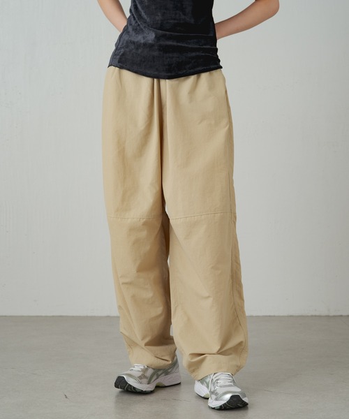 earthy（アーシー）の「【撥水】ナイロンボリュームパンツ（その他