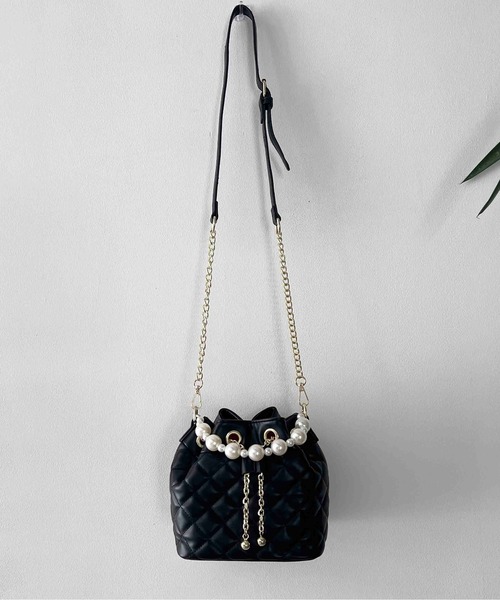 PICCIN(ピッチン)の「キルティングチェーンバッグ(ショルダーバッグ・レディース・グリーン/ブラック/アイボリー・FREE)」の10枚目の写真