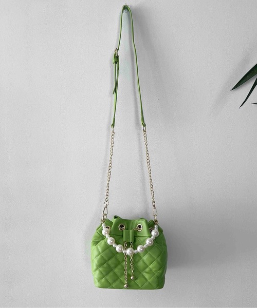 PICCIN(ピッチン)の「キルティングチェーンバッグ(ショルダーバッグ・レディース・グリーン/ブラック/アイボリー・FREE)」の8枚目の写真