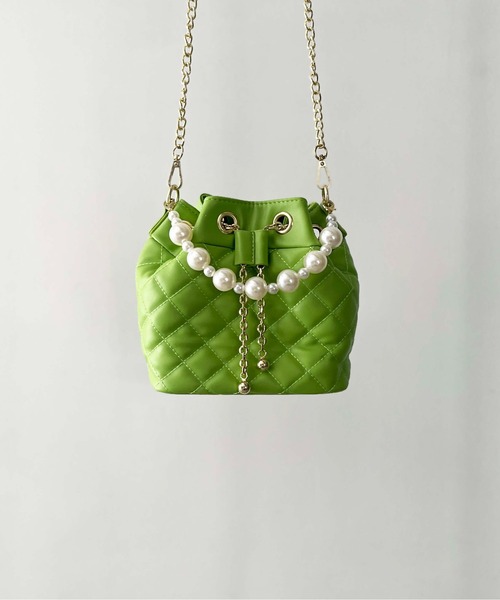 PICCIN(ピッチン)の「キルティングチェーンバッグ(ショルダーバッグ・レディース・グリーン/ブラック/アイボリー・FREE)」の7枚目の写真