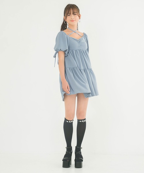 Diable baiser(ディアブルベーゼ)の「スクエアデコルテパフ袖細魅せワンピース(ワンピース・レディース・ブラック/ブルー・MEDIUM/X-LARGE/XX-LARGE/LARGE/SMALL)」の16枚目の写真