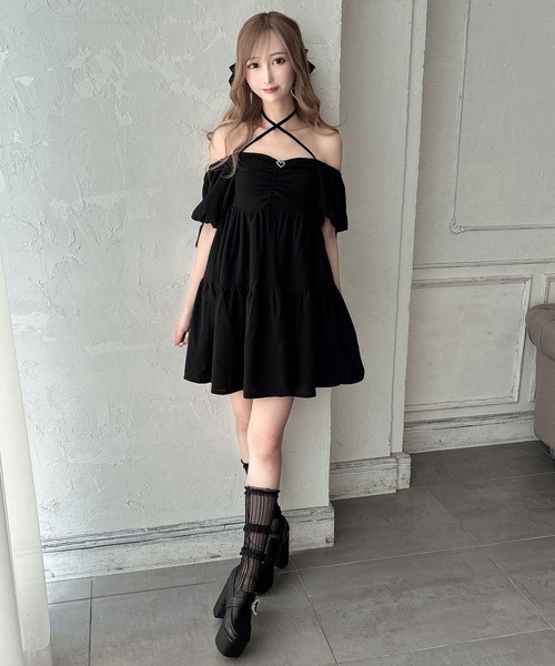 Diable baiser(ディアブルベーゼ)の「スクエアデコルテパフ袖細魅せワンピース(ワンピース・レディース・ブラック/ブルー・MEDIUM/X-LARGE/XX-LARGE/LARGE/SMALL)」の9枚目の写真