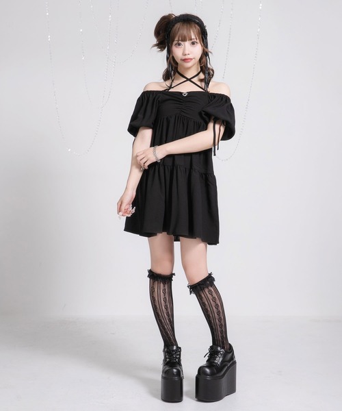 Diable baiser(ディアブルベーゼ)の「スクエアデコルテパフ袖細魅せワンピース(ワンピース・レディース・ブラック/ブルー・MEDIUM/X-LARGE/XX-LARGE/LARGE/SMALL)」の11枚目の写真