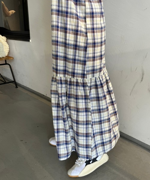 nemne store(ネンネストア)の「チェック柄ティアードキャミワンピース(ワンピース・レディース・ネイビー/アイボリー・SMALL/MEDIUM)」の18枚目の写真