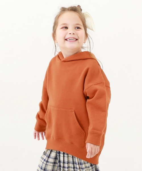 devirock（デビロック）の「綿100% 無地 ゆったりスウェットプルパーカー（パーカー・キッズ・アイボリー/グレー系/パープル系3/レッド系1/チャコール・110cm/130cm/160cm/150cm/140cm/100cm/120cm）」の5枚目の写真