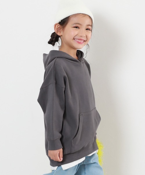 devirock（デビロック）の「綿100% 無地 ゆったりスウェットプルパーカー（パーカー・キッズ・アイボリー/グレー系/パープル系3/レッド系1/チャコール・110cm/130cm/160cm/150cm/140cm/100cm/120cm）」の2枚目の写真