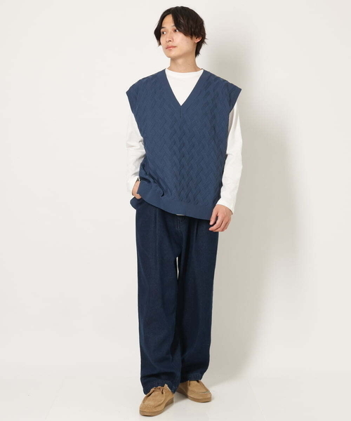 a.v.v(アーヴェヴェ)の「【2SET】Vネック地柄ニットベスト(カットソー付)(ニット/セーター・メンズ・ブルー/グリーン/チャコールグレー・48/44/46/50)」の5枚目の写真
