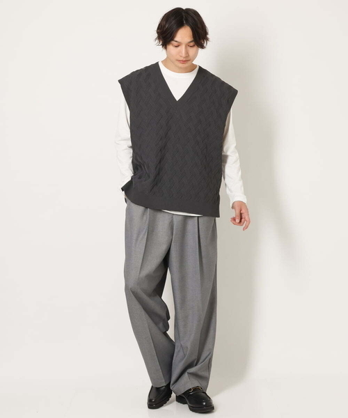 a.v.v(アーヴェヴェ)の「【2SET】Vネック地柄ニットベスト(カットソー付)(ニット/セーター・メンズ・ブルー/グリーン/チャコールグレー・48/44/46/50)」の9枚目の写真