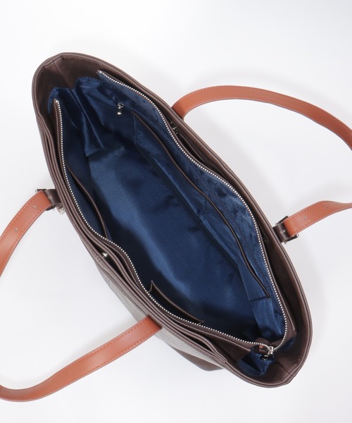 ikka（イッカ）の「【雑誌MonoMax4月号掲載】GPレザータッチトートバッグ「小泉孝太郎さん着用モデル」（トートバッグ・メンズ・ブラック/ダークブラウン/ネイビー・FREE）」の19枚目の写真