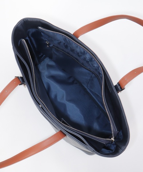 ikka（イッカ）の「【雑誌MonoMax4月号掲載】GPレザータッチトートバッグ「小泉孝太郎さん着用モデル」（トートバッグ・メンズ・ブラック/ダークブラウン/ネイビー・FREE）」の20枚目の写真