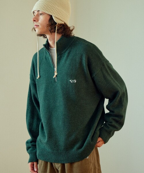 TOWNCRAFT（タウンクラフト）の「TOWN CRAFT/タウンクラフト 別注 リラックスフィット ハーフジップニット/ハーフジップ/ワンポイントロゴ/アクリルニット/ビックシルエット（ニット/セーター・メンズ・ベージュ/ブラック/サックスブルー/オレンジ/グリーン・MEDIUM/LARGE）」の17枚目の写真