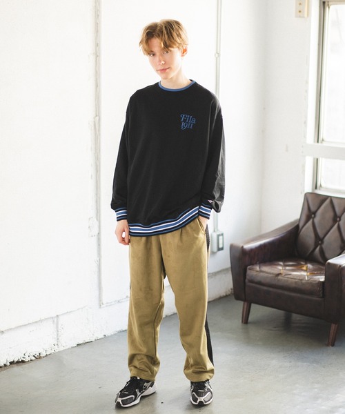FILA（フィラ）の「【FILA】ラインリブデザインロゴ プルオーバー（スウェット・メンズ・ブラック/オフホワイト/カーキ・L/M/LL）」の22枚目の写真
