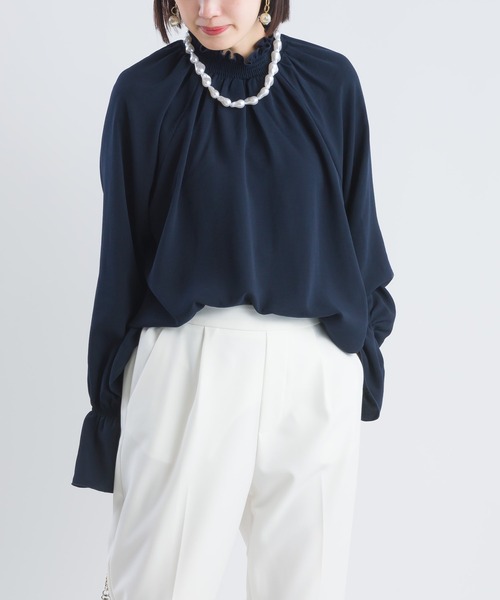 PICCIN(ピッチン)の「フリルネックジョーゼットブラウス(シャツ/ブラウス・レディース・ネイビー/オフホワイト・M)」の15枚目の写真