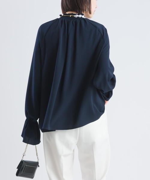 PICCIN(ピッチン)の「フリルネックジョーゼットブラウス(シャツ/ブラウス・レディース・ネイビー/オフホワイト・M)」の16枚目の写真
