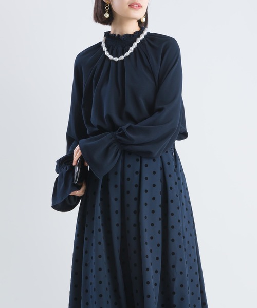 PICCIN(ピッチン)の「フリルネックジョーゼットブラウス(シャツ/ブラウス・レディース・ネイビー/オフホワイト・M)」の20枚目の写真