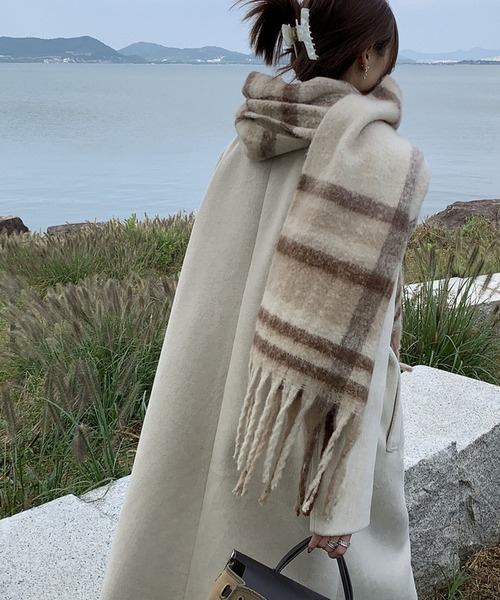 meJane（ミージェーン）の「モヘアライクチェックストール（ストール/ショール・レディース・ダークグリーン系/アイボリー系・FREE）」の10枚目の写真
