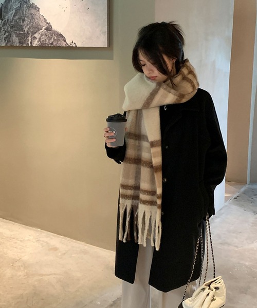 meJane（ミージェーン）の「モヘアライクチェックストール（ストール/ショール・レディース・ダークグリーン系/アイボリー系・FREE）」の7枚目の写真