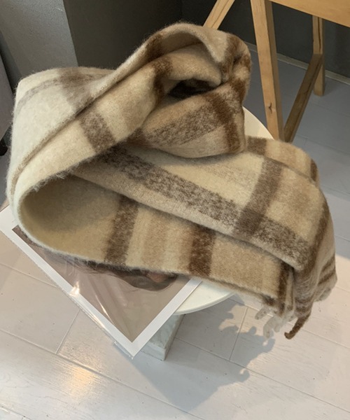 meJane（ミージェーン）の「モヘアライクチェックストール（ストール/ショール・レディース・ダークグリーン系/アイボリー系・FREE）」の15枚目の写真