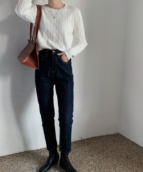 a lot of love(ア ロット オブ ラブ)の「ケーブル編みスマートニット(ニット/セーター・レディース・ホワイト/ネイビー/ベージュ・FREE)」の7枚目の写真