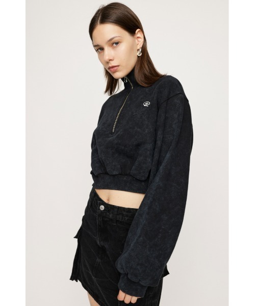 SLY(スライ)の「POINT LOGO CROP SW ポイント ロゴ クロップ スウェット ハーフジップ(スウェット・レディース・ネイビー/ホワイト/ブラック/バーガンディー・FREE)」の3枚目の写真