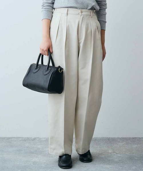 THREE FIFTY STANDARD(スリーフィフティースタンダード)の「THREE FIFTY STANDARD スタンダードなチノパンツ(チノパンツ・レディース・ライトベージュ/ベージュ・MEDIUM/LARGE/X-LARGE/XX-LARGE)」の1枚目の写真