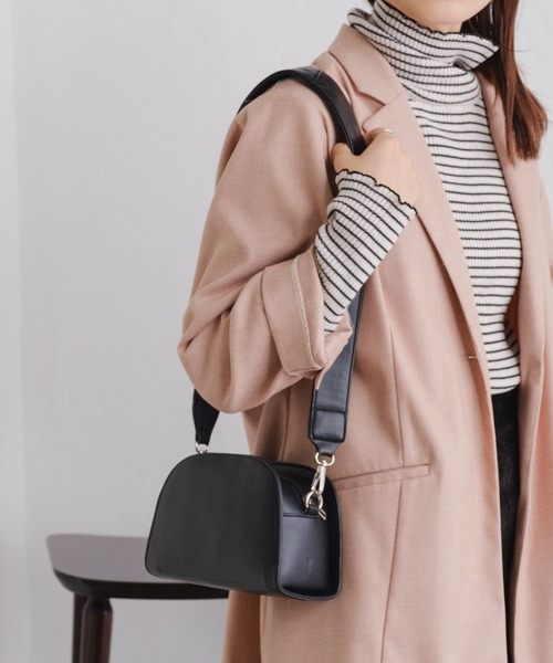 Kastane（カスタネ）の「ワイドベルトショルダーBAG（ショルダーバッグ・レディース・レッド/ブラック/アイボリー・FREE）」の3枚目の写真