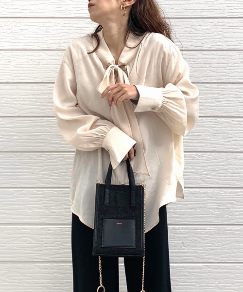 Q(キュー)の「ブライトツイルボウタイブラウス(シャツ/ブラウス・レディース・アイボリー/ブラック・MEDIUM)」の22枚目の写真