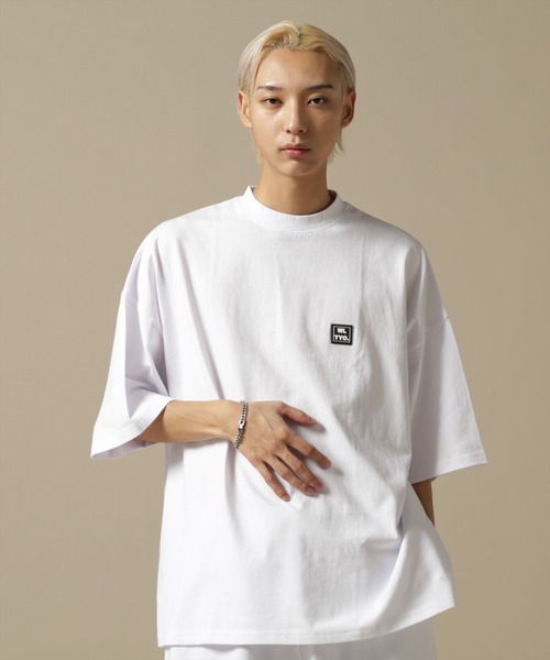 WHITELAND（ホワイトランド）の「【WEB&DEPOT限定】WHITELAND/ホワイトランド/OWL/MINI SILICON SST/シリコンタグ Tシャツ（Tシャツ/カットソー・メンズ・ブラック/ホワイト/カーキ・L/M）」の2枚目の写真