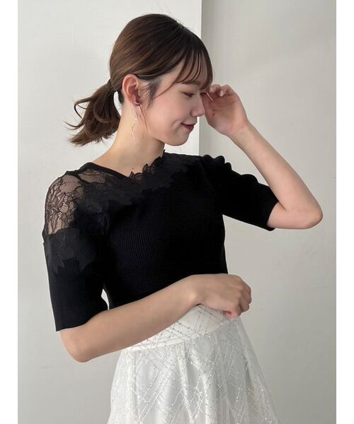 dazzlin（ダズリン）の「アシメエンブロイダリーニットトップス（ニット/セーター・レディース・ピンク/ブラック/オフホワイト/グレー・FREE）」の12枚目の写真