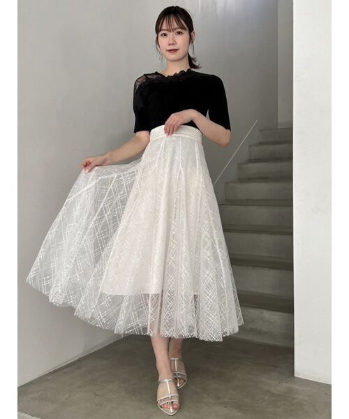 dazzlin（ダズリン）の「アシメエンブロイダリーニットトップス（ニット/セーター・レディース・ピンク/ブラック/オフホワイト/グレー・FREE）」の15枚目の写真