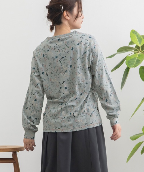 POU DOU DOU(プードゥドゥ)の「ボタニカル線画プリントロンTee(Tシャツ/カットソー・レディース・ブルー/ベージュ・3)」の14枚目の写真