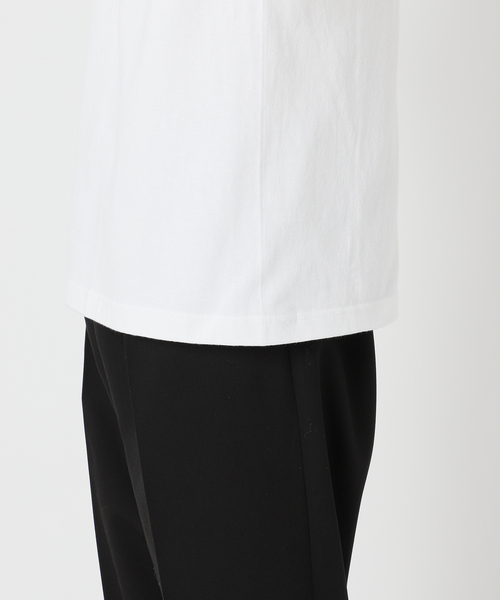 EDIFICE(エディフィス)の「【24 Hours of Le Mans】 グラフィックプリント ロングスリーブTシャツ(Tシャツ/カットソー・メンズ・ホワイト/ネイビー・MEDIUM/LARGE)」の8枚目の写真