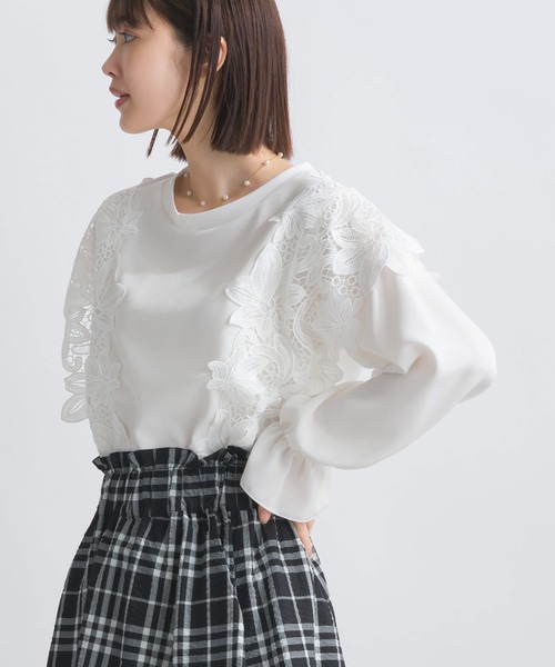 PICCIN(ピッチン)の「【WEB限定】レースドッキングカットジョーゼットプルオーバー(Tシャツ/カットソー・レディース・オフホワイト/ブラック・M/L/S)」の1枚目の写真