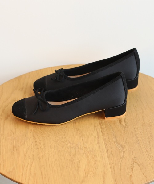 shoes365(シューズスリーシックスファイヴ)の「【shoes365】ローヒール 浅口 シルクバレエシューズ(バレエシューズ・レディース・ピンク/シルバー/ブラック・23.0cm/23.5cm/24.0cm/24.5cm/25.0cm/22.5cm)」の12枚目の写真