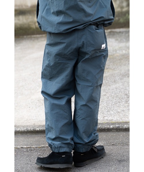 ddp（ディーディーピー）の「【 ddp / ディーディーピー 】 ナイロン ワイドシルエットパンツ MNF A5308-153AA01（その他パンツ・メンズ・アイボリー/ダークグリーン・LARGE/MEDIUM）」の12枚目の写真