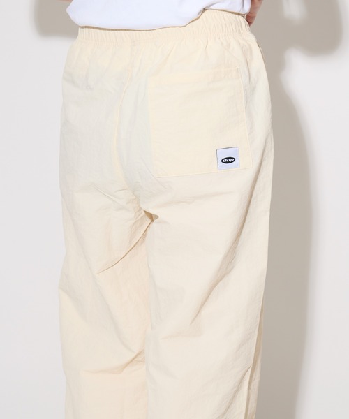 ddp（ディーディーピー）の「【 ddp / ディーディーピー 】 ナイロン ワイドシルエットパンツ MNF A5308-153AA01（その他パンツ・メンズ・アイボリー/ダークグリーン・LARGE/MEDIUM）」の19枚目の写真