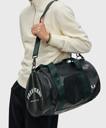 FRED PERRY（フレッドペリー）の「Tonal Classic Barrel Bag／トーナルバレルバッグ（ドラムバッグ）」