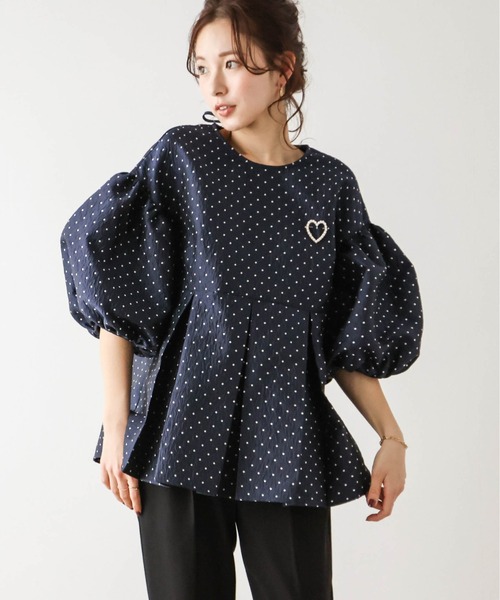 Lajour（ラジュール）の「日本製ブローチ付きプルオーバー（Tシャツ/カットソー・レディース・ネイビー/ブラック・フリー）」の2枚目の写真