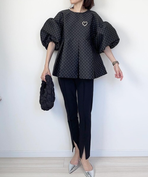 Lajour（ラジュール）の「日本製ブローチ付きプルオーバー（Tシャツ/カットソー・レディース・ネイビー/ブラック・フリー）」の10枚目の写真