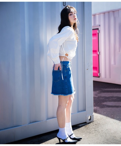 ANAP(アナップ)の「シャーリングブラウス(シャツ/ブラウス・レディース・ホワイト/グレー・FREE)」の5枚目の写真